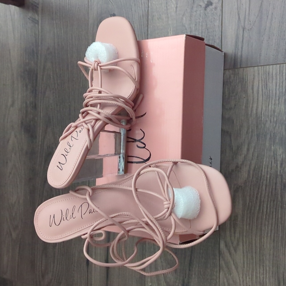 Wild Pair SanteaGop Nude Clear Heel Sandals